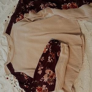 Women's lightweight multicolor top size large